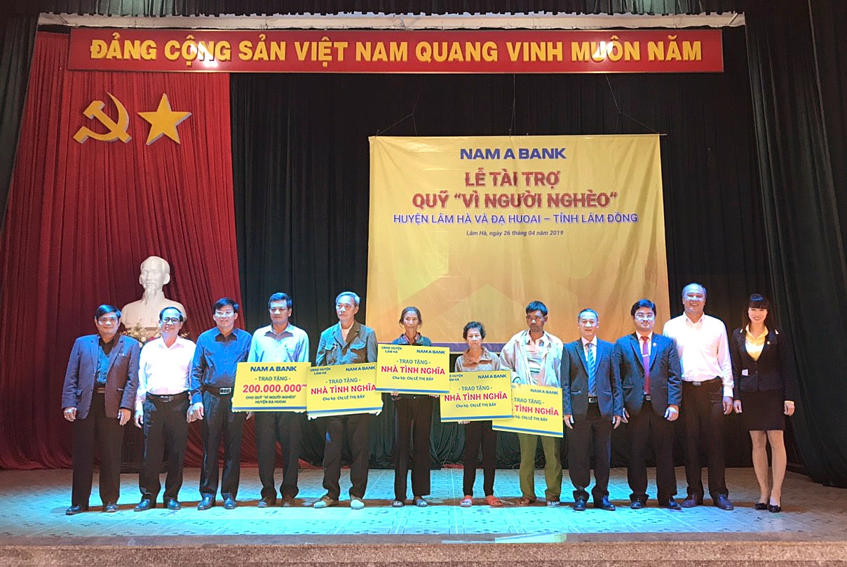 Nam A Bank tài trợ Quỹ “Vì người nghèo” cho huyện Lâm Hà và huyện Đạ Huoai trong tháng 05/2019.
