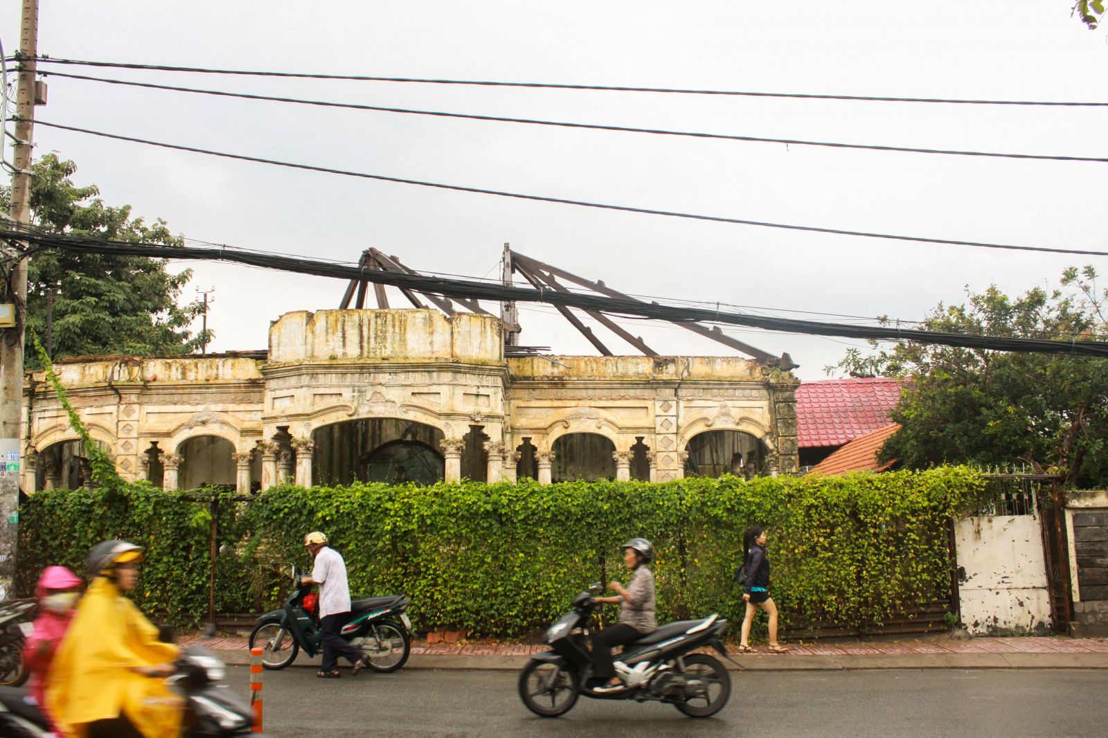 Biệt thự cổ ở 237 Nơ Trang Long, Bình Thạnh từng đại diện cho kiến trúc Pháp cổ tại TP.HCM 