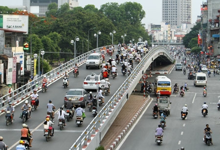 Một cầu vượt ở Hà Nội. Ảnh minh họa