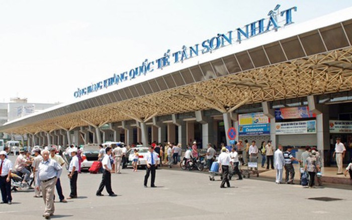 Sân bay quốc tế Tân Sơn Nhất.