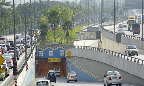 Đường hầm Stormwater Management and Road Tunnel (SMART) là công trình thoát lũ kiêm đường bộ ở thủ đô Kua Lumpur, Malaysia