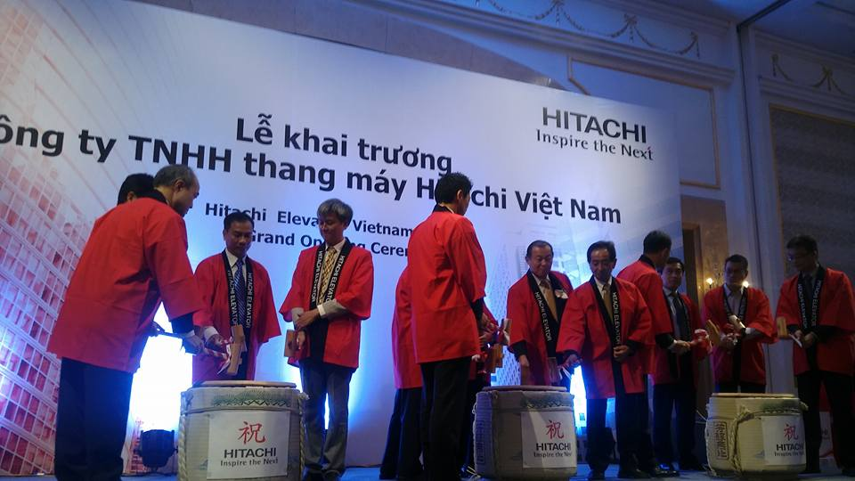 Trước đó vào tháng 3/2017, Công ty TNHH thang máy Hitachi Việt Nam chính thức khai trương trụ sở tại Việt Nam