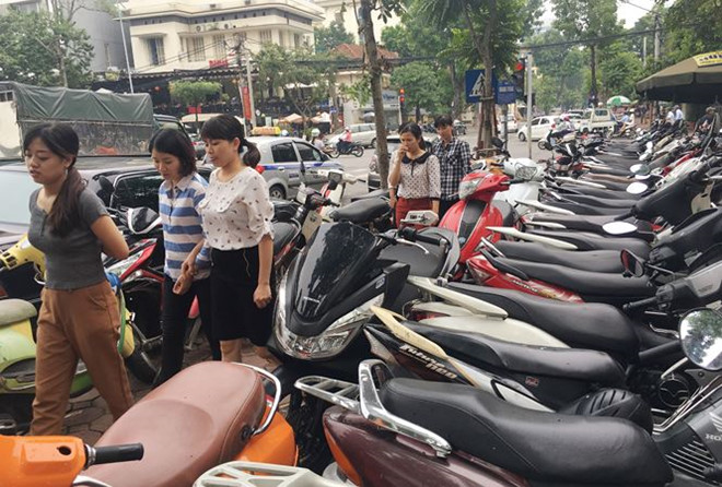 Giá phí trông giữ xe sẽ tăng 2 lần theo phương án đề xuất của thành phố Hà Nội.