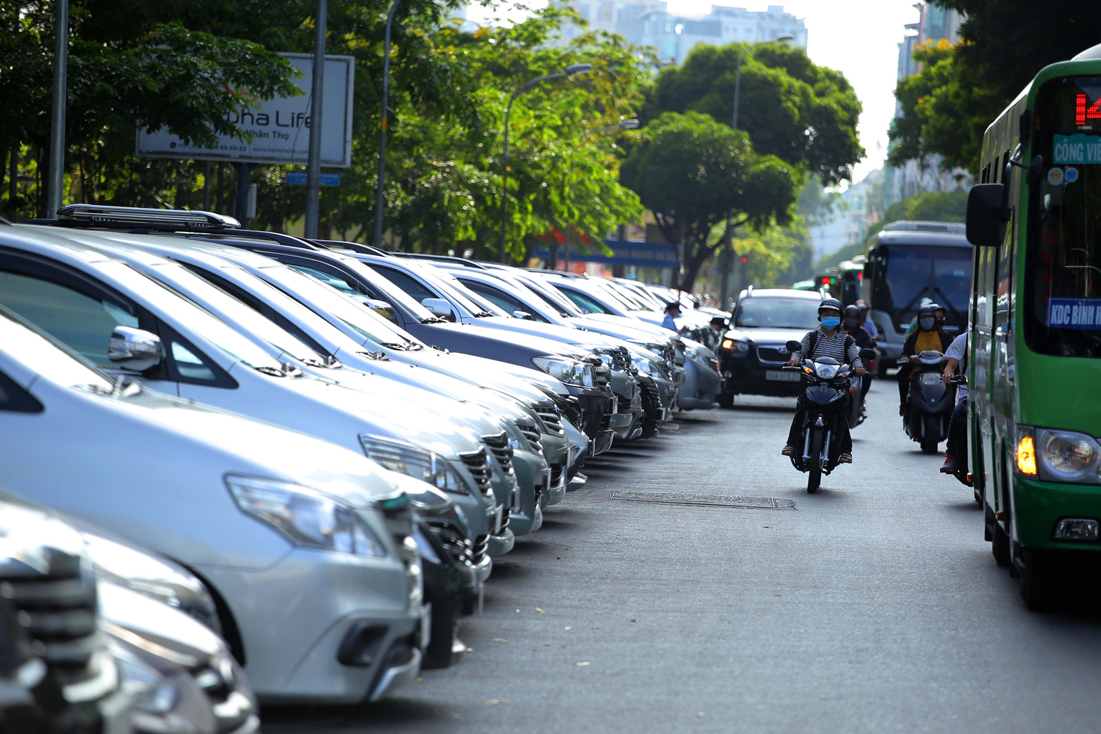 vấn đề đặt ra quan trọng nhất là thu phí xe có chắc chắn giảm được ùn tắc như các lãnh đạo Sở giao thông vận tải nói?