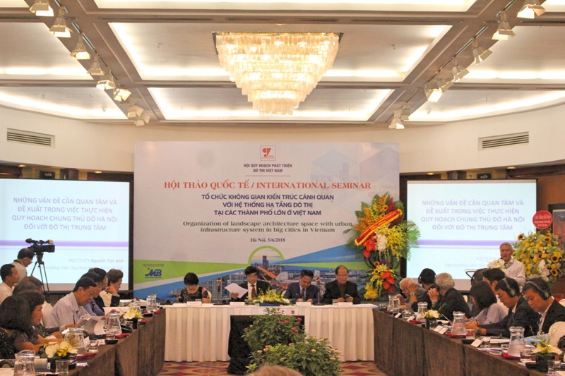 Toàn cảnh hội thảo Hội thảo quốc tế “Tổ chức không gian kiến trúc cảnh quan với hệ thống hạ tầng đô thị tại các thành phố lớn ở Việt Nam”