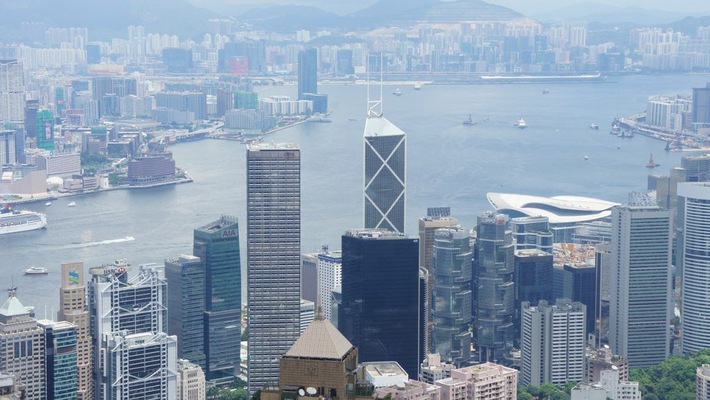 mức giá cao kỷ lục tại trung tâm Hong Kong là do các tập đoàn Trung Quốc không ngưng săn lùng mặt bằng văn phòng hạng A