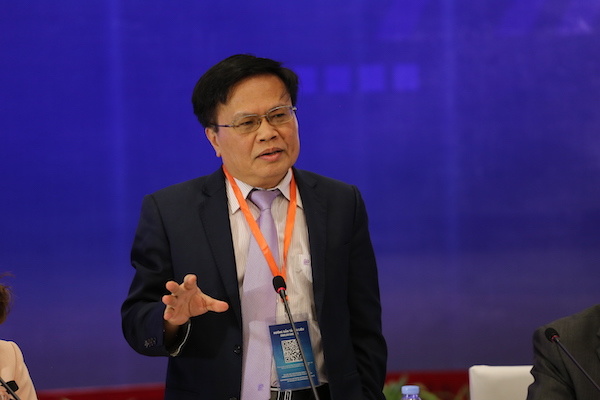 Nguyễn Đình Cung, Viện trưởng Viện quản lý kinh tế Trung ương, Bộ Kế hoạch và Đầu tư.