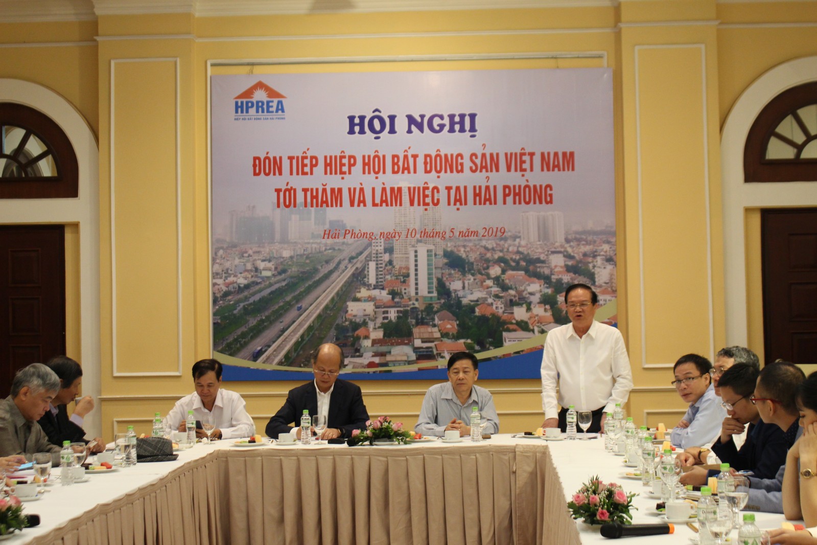 Ông Nguyễn Ngọc Thành chia sẻ tại buổi làm việc về thị trường bất động sản Hải Phòng