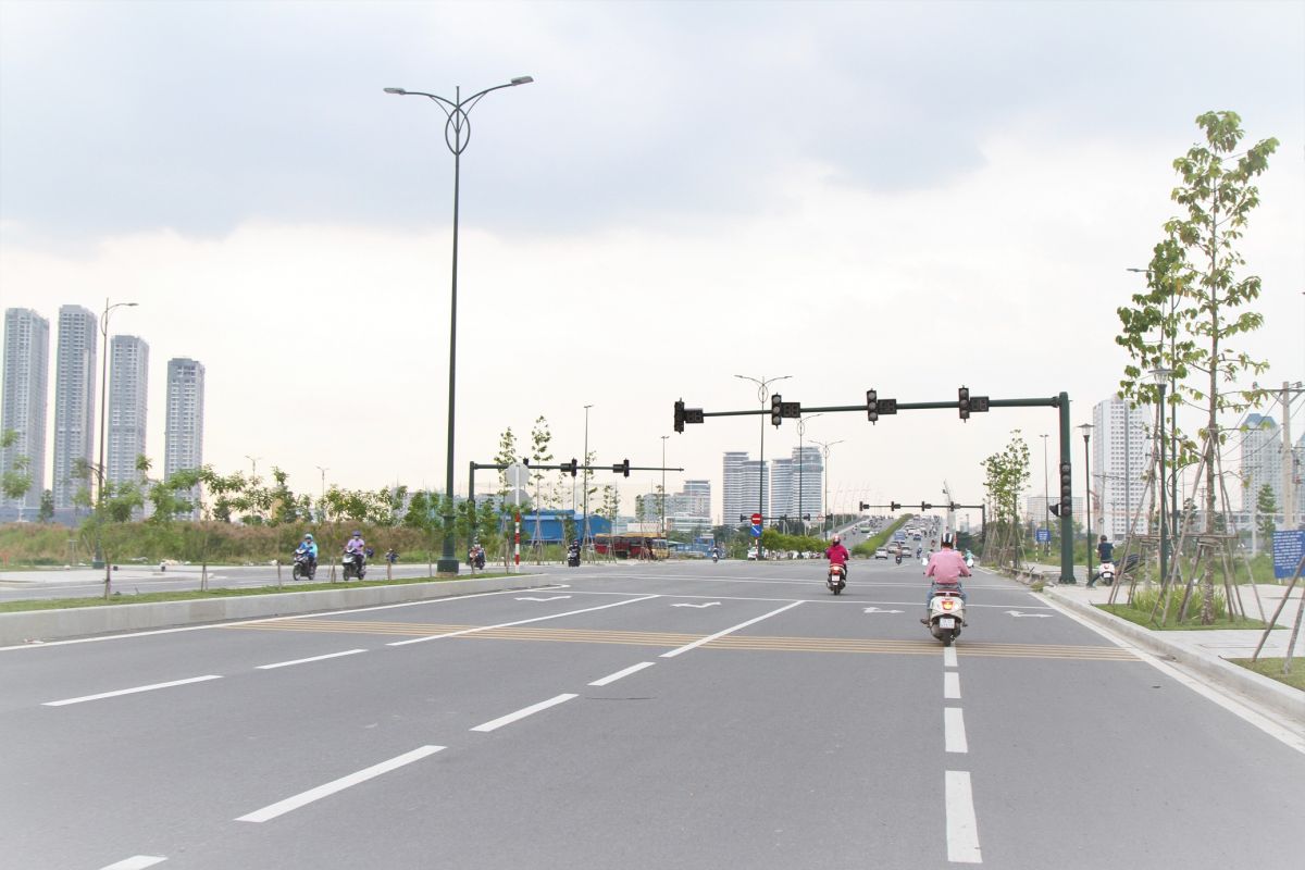 Tuyến đường Chính xuyên tam khu đô thi Thủ Thiên nối đường Mai Trí Thọ vào cầu Thủ Thiên 1 để vào quận 1 đã hoàn thành.
