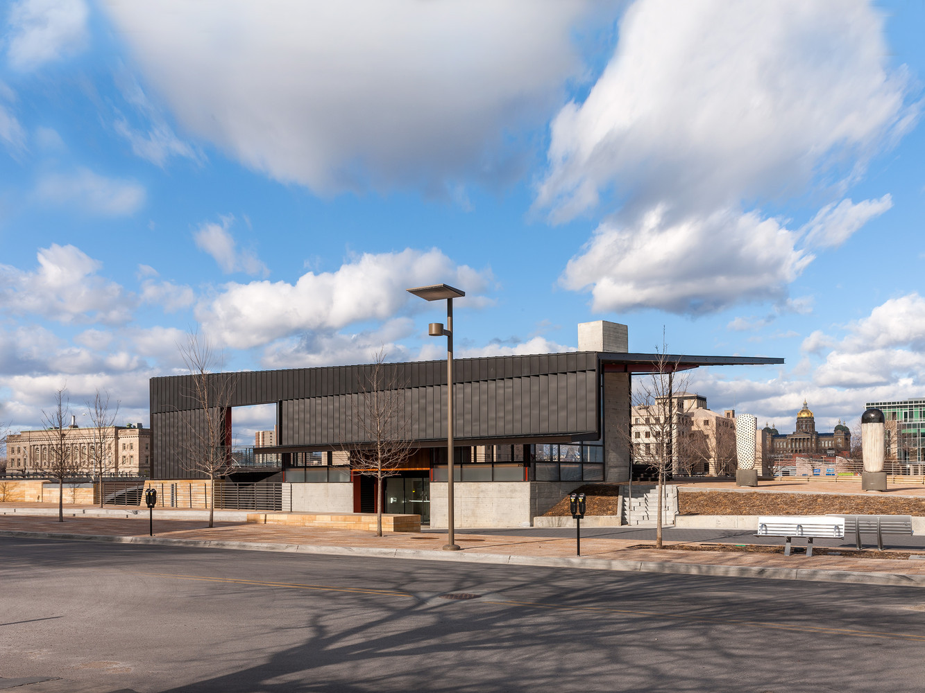Principal Riverwalk Pavilion / Substance Architecture