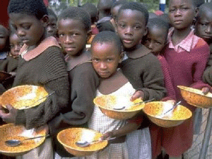 Trên thế giới, vẫn còn nhiều nơi, trẻ con thiếu đò ăn.
