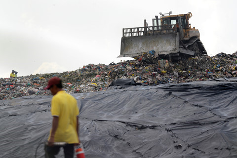 Bãi rác Đa Phước đã phá vỡ tầng sinh thái của khu đô thị Phú Mỹ Hưng. (Ảnh: Lê Quân/Zing)