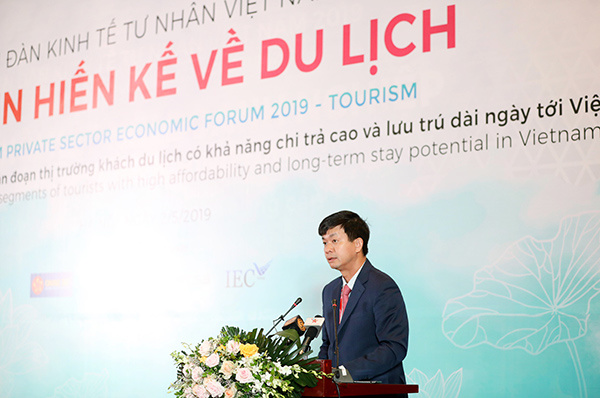 Ông Lê Quang Tùng - Thứ trưởng Bộ Văn hoá Thể thao và Du lịch. Ảnh: Vnexpress