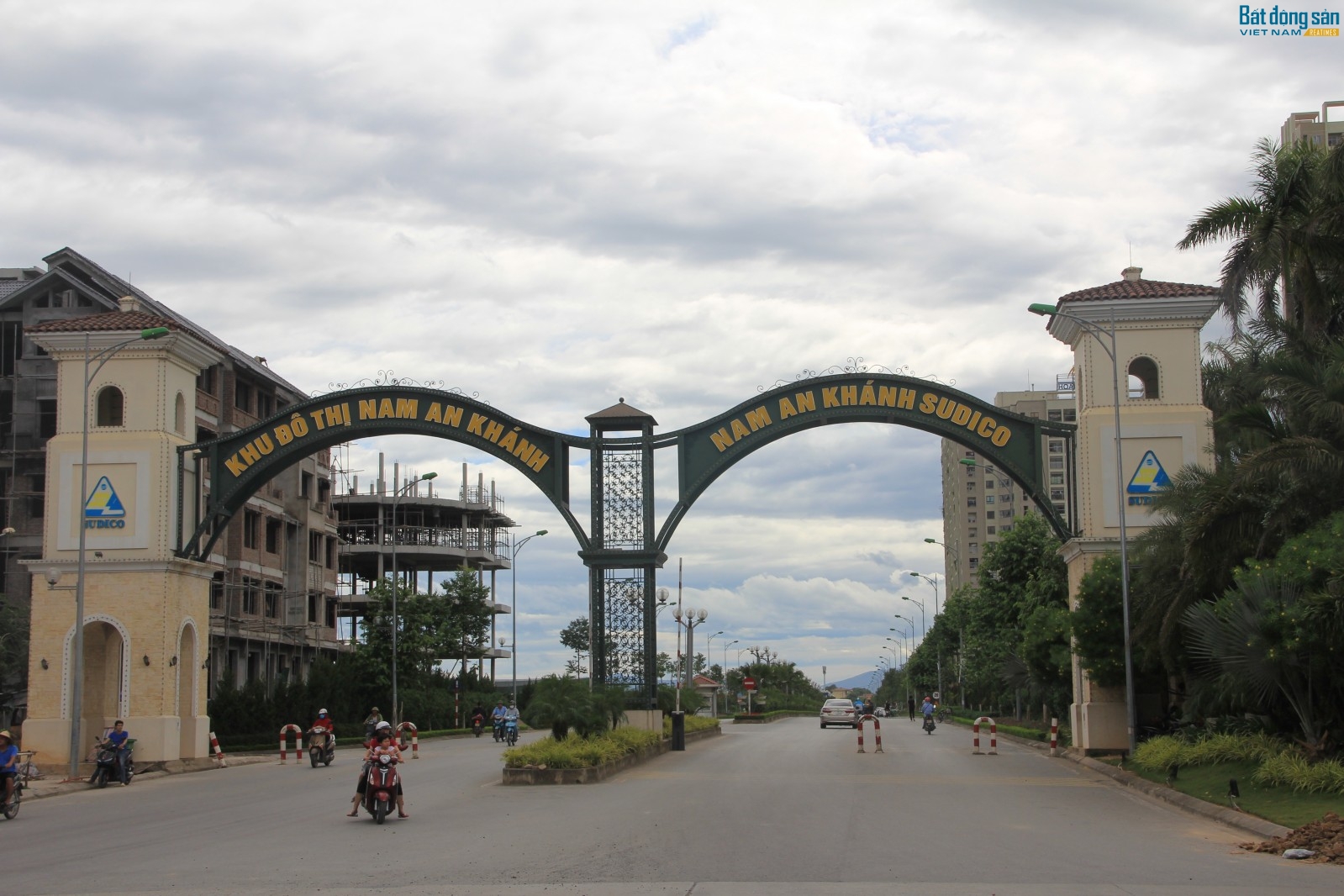 Khu đô thị Nam An Khánh là dự án do chủ đầu tư là Công ty CP Đầu tư phát triển và khu công nghiệp sông Đà.phát triển.