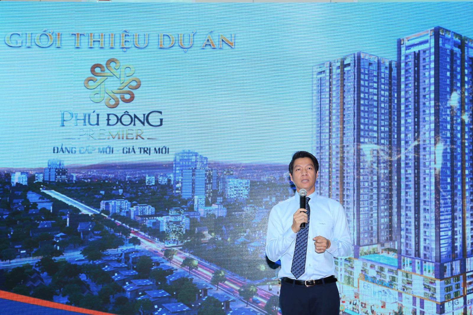 Ông Ngô Quang Phúc Tổng Giám đốc Phú Đông Group phát biểu tại buổi lễ ra mắt dự án Phú Đông Premier.