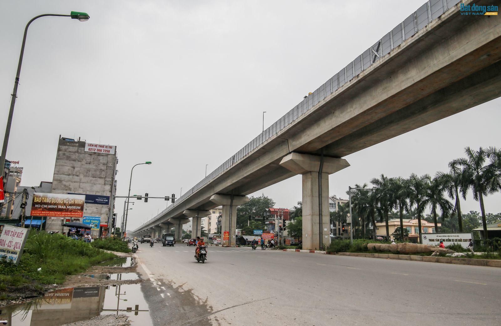 Từ sau khi thực hiện chính sách Hà Nội mở rộng, khu vực Yên Nghĩa được chú trọng phát triển mạnh mẽ về giao thông, đô thị. Đặc biệt, tuyến đường sắt trên cao Cát Linh - Hà Đông lại nằm trên địa bàn.