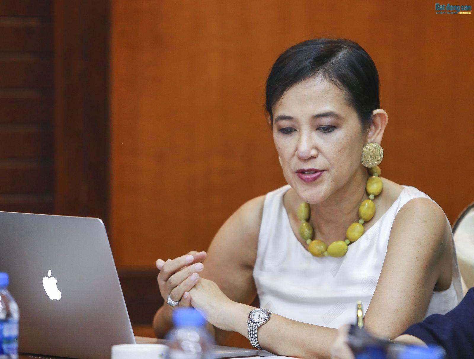 Bà Nguyễn Liễu, Đại sứ của NAR tại Việt Nam, Phó Chủ tịch Phát triển Kinh doanh Tập đoàn Westgate Reatly, đồng Chủ tịch IREC 2018