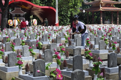 Nghĩa trang Trường Sơn hiện quy tụ 10.263 phần mộ của các liệt sĩ.