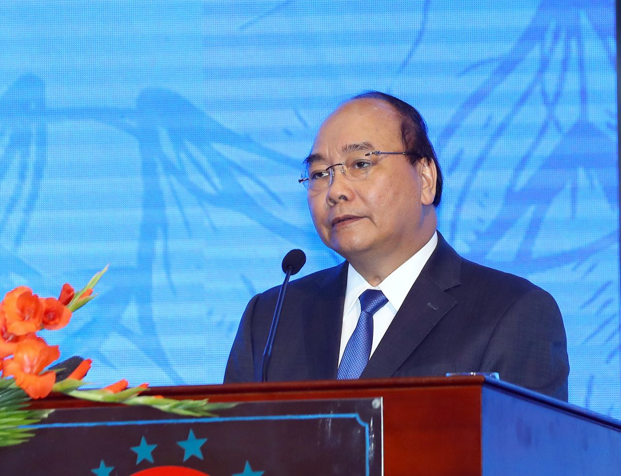 Thủ tướng Nguyễn Xuân Phúc phát biểu chỉ đạo tại hội nghị.