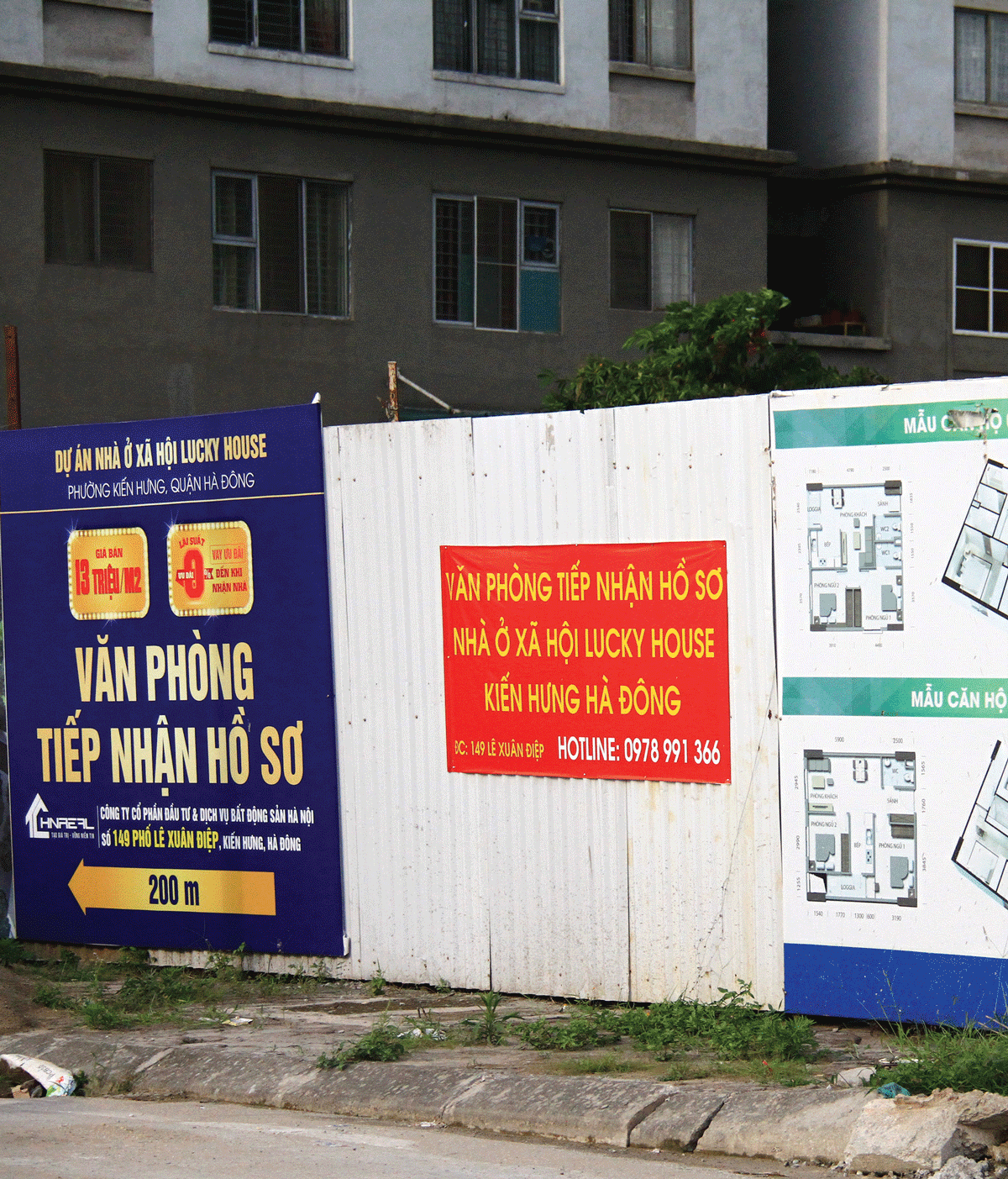Hà Nội đang gặp khó khi phát triển các dự án nhà ở xã hội.