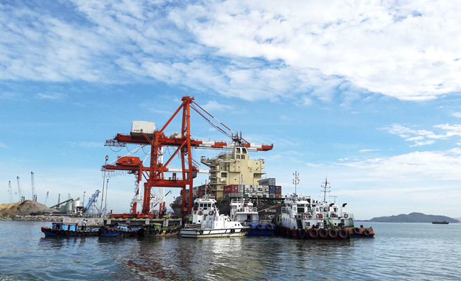 Cảng Quy Nhơn là cảng biển trọng điểm khu vực miền Trung.