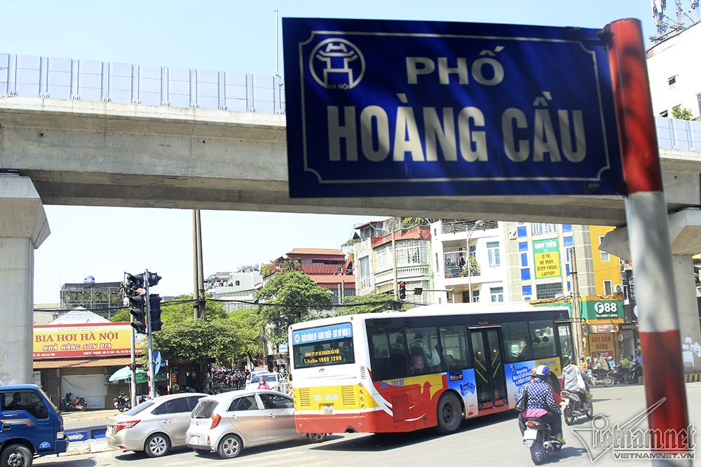 Điểm kết thúc của dự án giao với đường Cát Linh - Đê La Thành - Yên Lãng tại Hoàng Cầu, đây cũng sẽ là điểm nối với Xã Đàn - Ô Chợ Dừa.