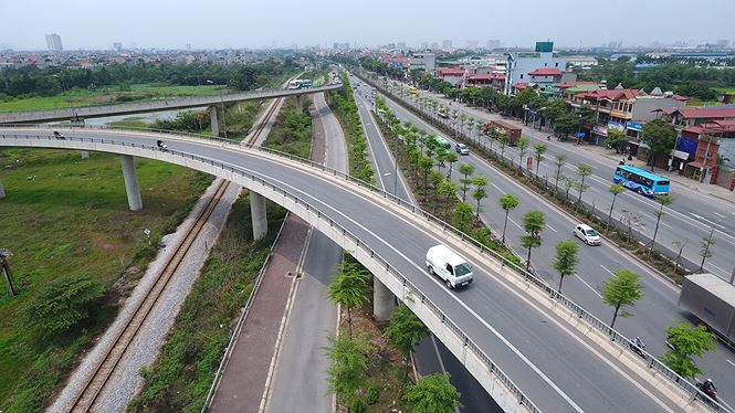 Tuyến đường gom từ nút giao thông cầu Thanh Trì đến cầu vượt Phú Thị có chiều dài 4,2km (Ảnh minh họa)