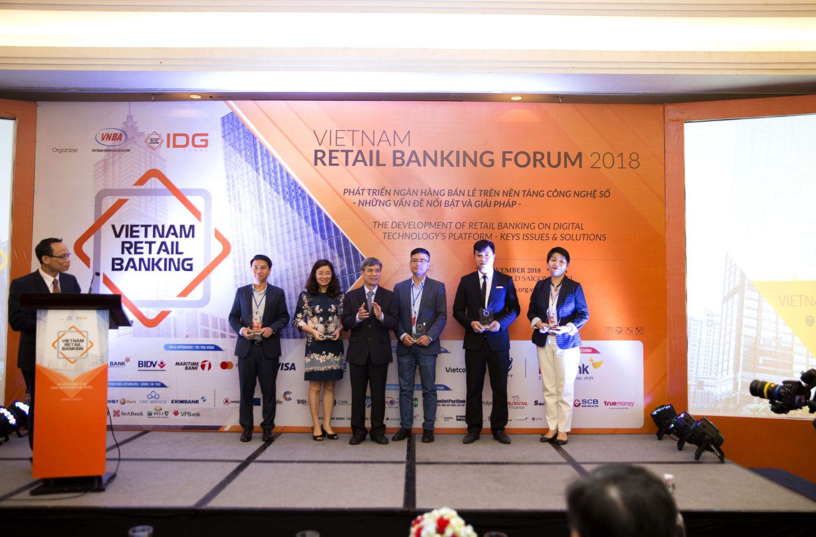 Đại diện BAC A BANK tham gia Diễn đàn Ngân hàng bán lẻ Việt Nam 2018