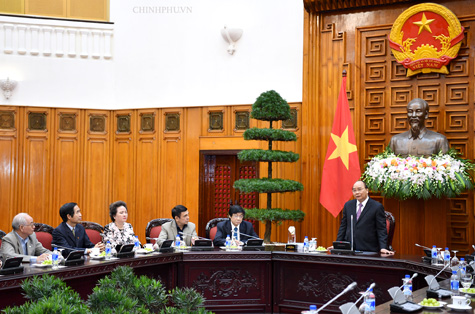 Thủ tướng phát biểu tại buổi gặp mặt đoàn đại biểu Hội Quy hoạch phát triển đô thị Việt Nam. Ảnh: VGP/Quang Hiếu