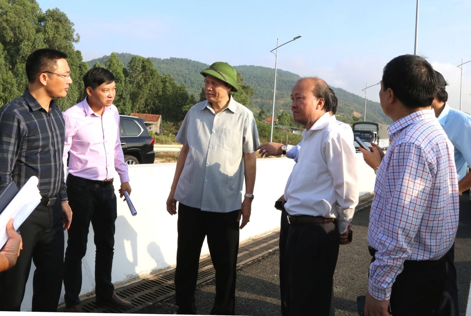Chủ tịch UBND tỉnh QN Nguyễn Đức Long đi thị sát 3 dự án giao thông