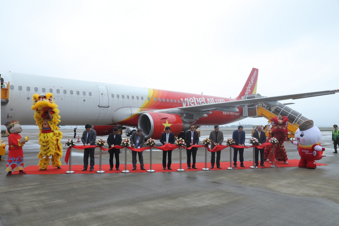Vietjet Air bắt đầu khai khác đường bay TP.HCM - Vân Đồn từ 20/1