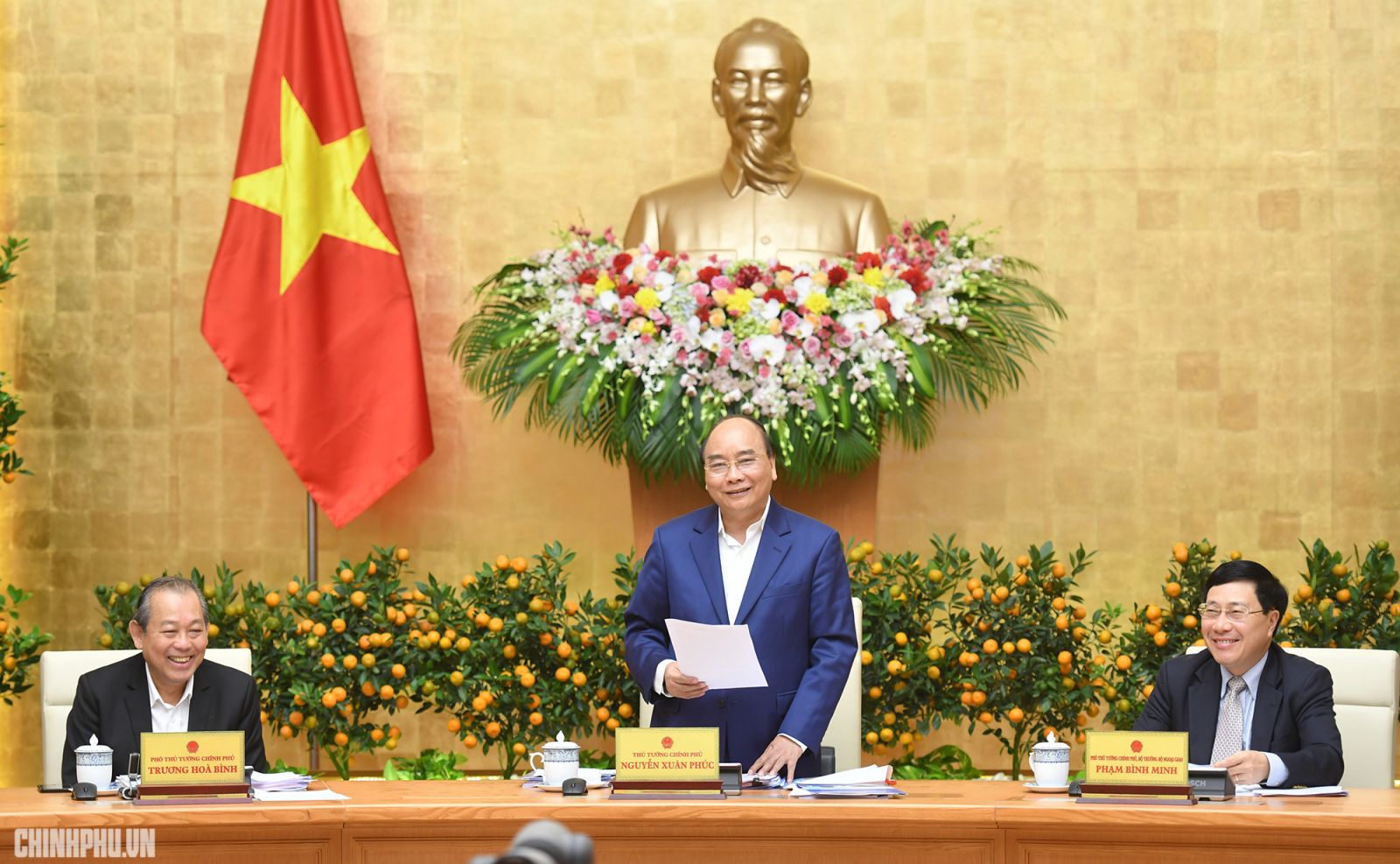 Thủ tướng Nguyễn Xuân Phúc chủ trì phiên họp Chính phủ thường kỳ đầu tiên của năm 2019. Ảnh: VGP/Quang Hiếu