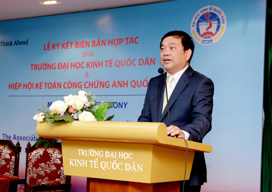 GS. TS Trần Thọ Đạt - Hiệu trưởng Trường Đại học Kinh tế Quốc dân, thành viên Tổ Tư vấn kinh tế của Thủ tướng.