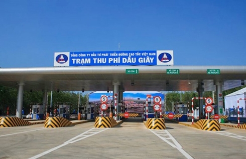 Lượng phương tiện qua cao tốc TP.HCM - Long Thành - Dầu Giây theo kiểm tra ngày 18/2 là 39.000 lượt với mức thu 3,3 tỷ đồng/ngày.