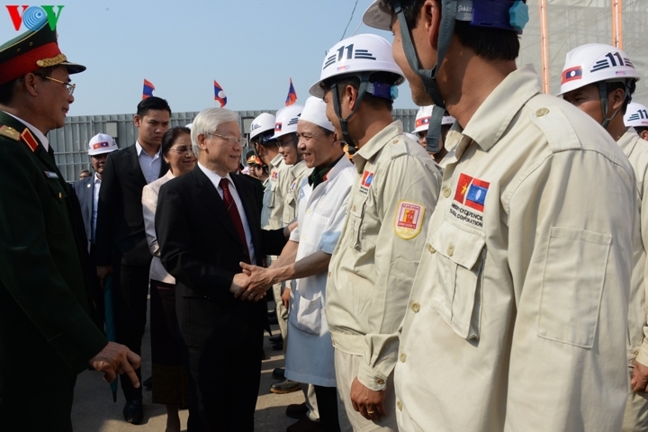Sau khi kết thúc hội kiến với Chủ tịch Quốc hội Lào Pany Yathotou, Tổng Bí thư, Chủ tịch nước Nguyễn Phú Trọng đã đến thăm và kiểm tra công trình xây dựng Nhà Quốc hội Lào.