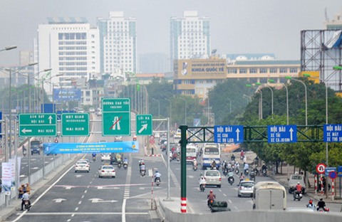 Thành phố đề nghị Bộ GTVT xem xét đầu tư các dự án: Hầm chui Lê Văn Lương-Vành đai 3; cầu Mễ Sở (vành đai 4); hoàn thiện nút Pháp Vân-Cầu Giẽ với đường vành đai 3.