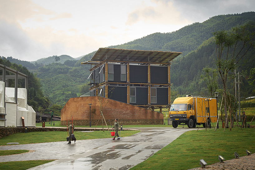 Tác phẩm Eco-energy experimental house của Mayricio Cardenas Laverde