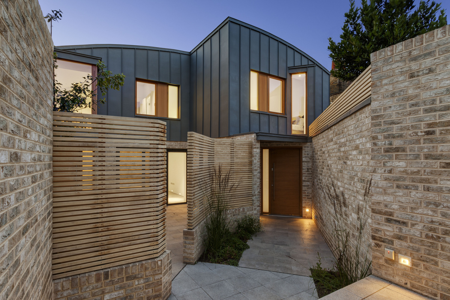 Benbow Yard / FORMstudio