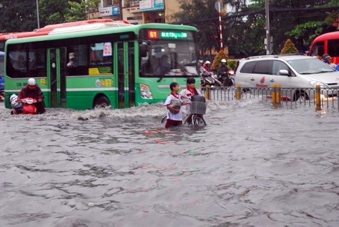 TP.HCM mời gọi đầu tư 17 dự án chống ngập, xử lý nước thải.