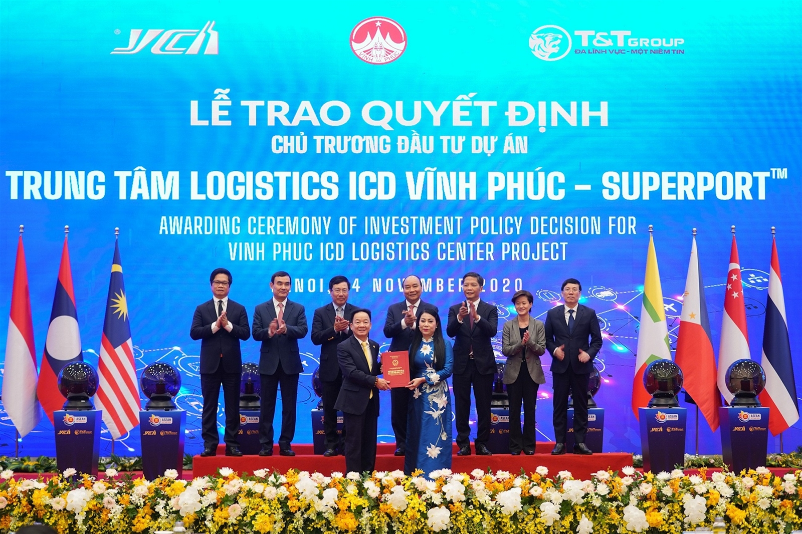 Trao quyết định chủ trương đầu tư dự án Trung tâm logistics ICD Vĩnh Phúc