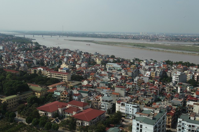 Hà Nội xem xét cấp phép xây dựng cho khu dân cư ngoài đê