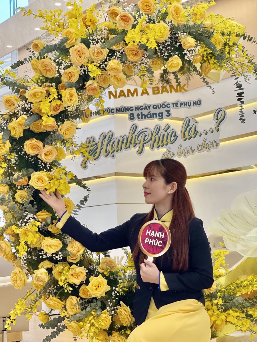 Cán bộ nhân viên nữ Nam A Bank chia sẻ thông điệp Hạnh phúc trong ngày 8/3.