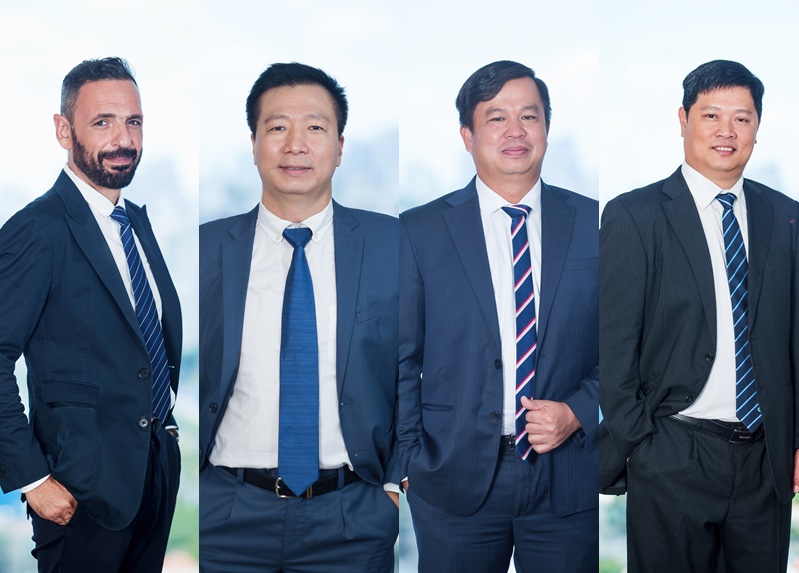 4 Phó tổng giám đốc Cotecons vừa được bổ nhiệm, từ trái qua: ông Võ Hoàng Lâm, ông Phan Hữu Duy Quốc, ông Chris Senekki và ông Nguyễn Ngọc Lân.