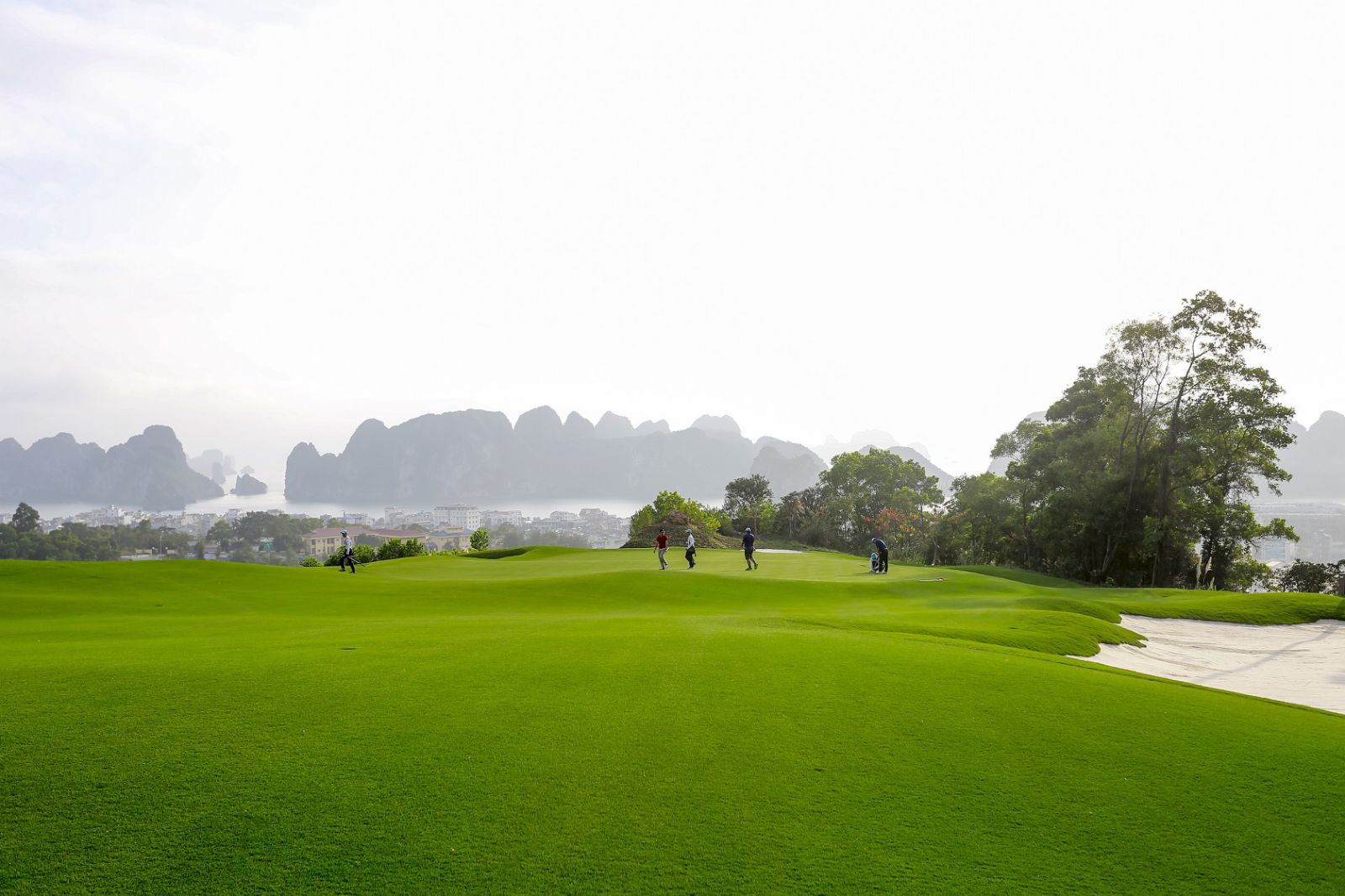 Được xem là điểm đến hàng đầu về golf ở Việt Nam, FLC Ha Long Golf Club hứa hẹn mang tới nhiều trải nghiệm kỳ thú cho golfer dịp Xuân Tân Sửu