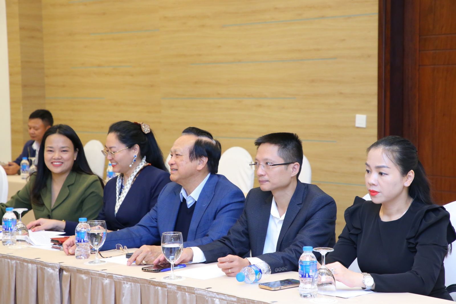 Hội nghị Ban Thường vụ Hiệp hội Bất động sản Việt Nam lần thứ IV nhiệm kỳ 2022 - 2027 - Ảnh 22.