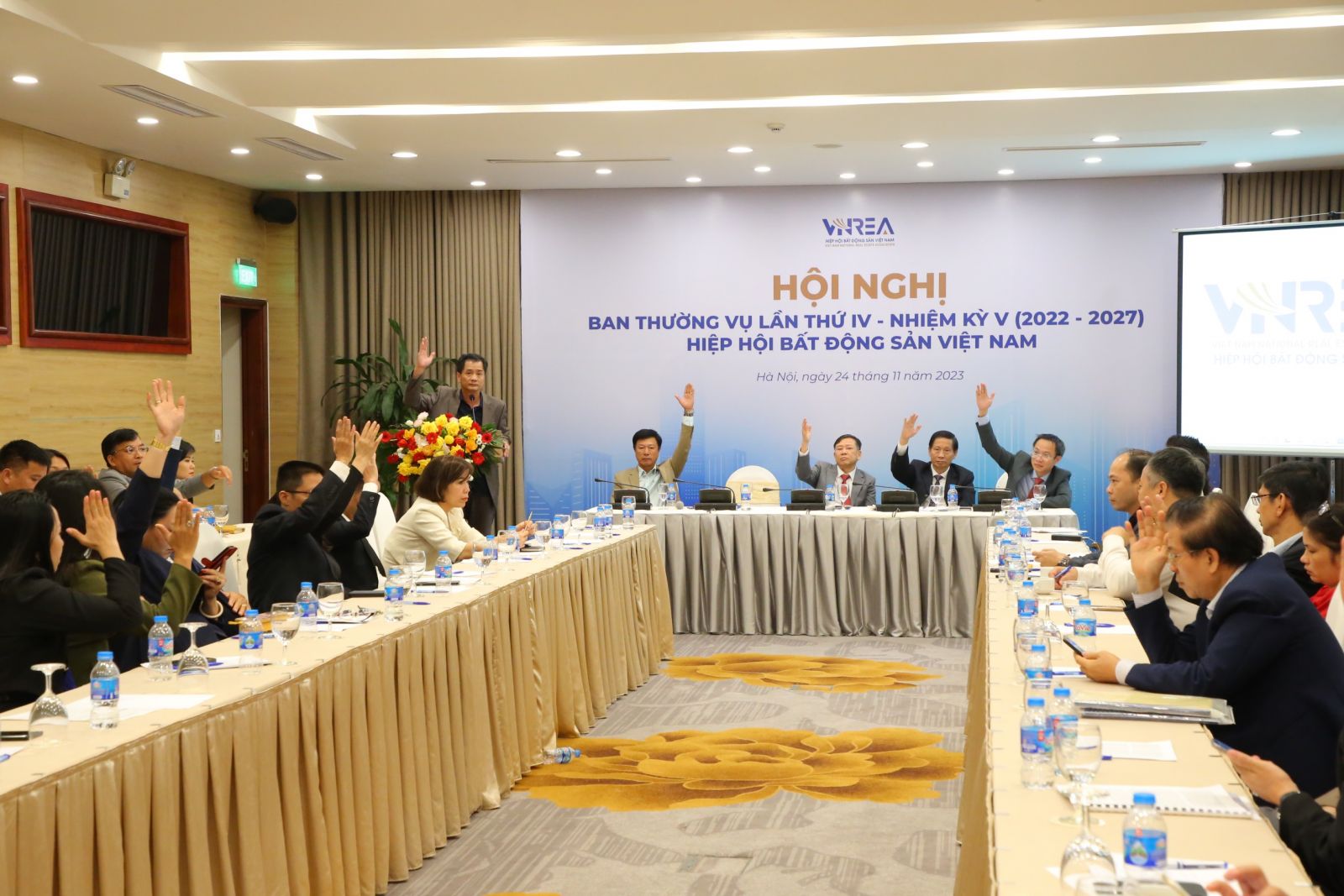 Hội nghị Ban Thường vụ Hiệp hội Bất động sản Việt Nam lần thứ IV nhiệm kỳ 2022 - 2027 - Ảnh 1.