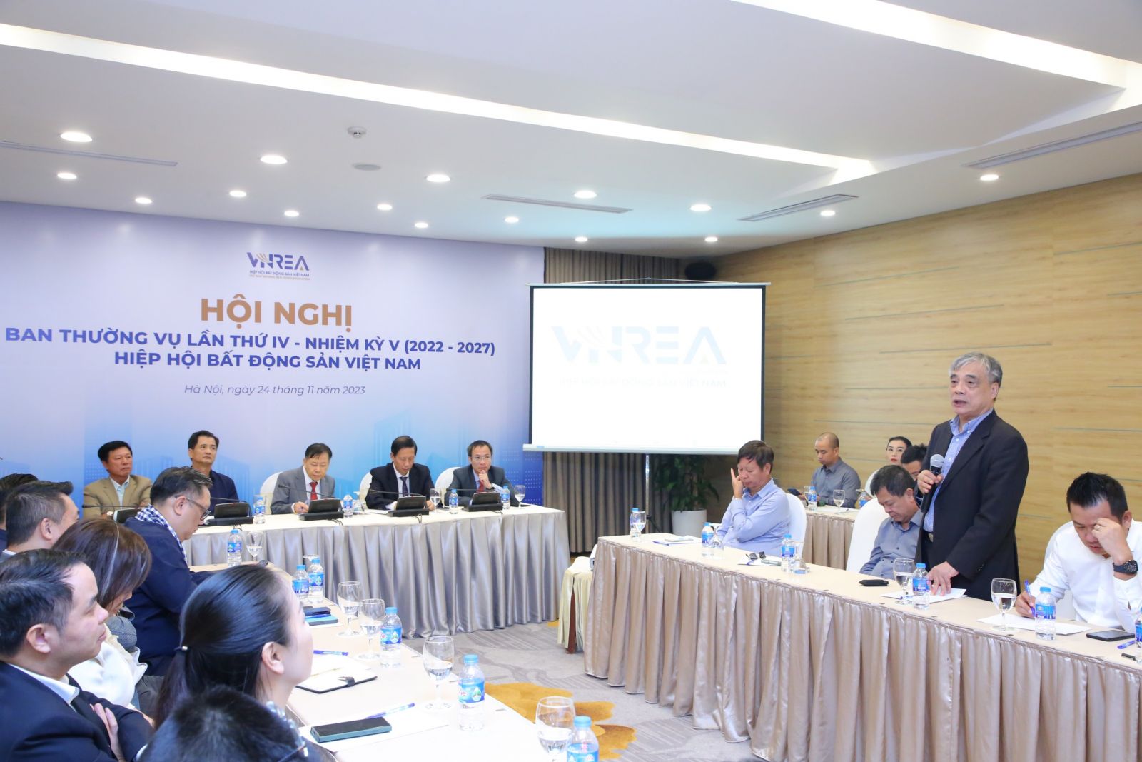Hội nghị Ban Thường vụ Hiệp hội Bất động sản Việt Nam lần thứ IV nhiệm kỳ 2022 - 2027 - Ảnh 11.