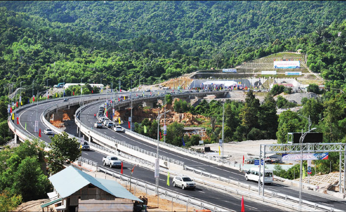 Phú Yên đang từng bước hoàn thiện hệ thống hạ tầng, đẩy mạnh phát triển kinh tế - xã hội