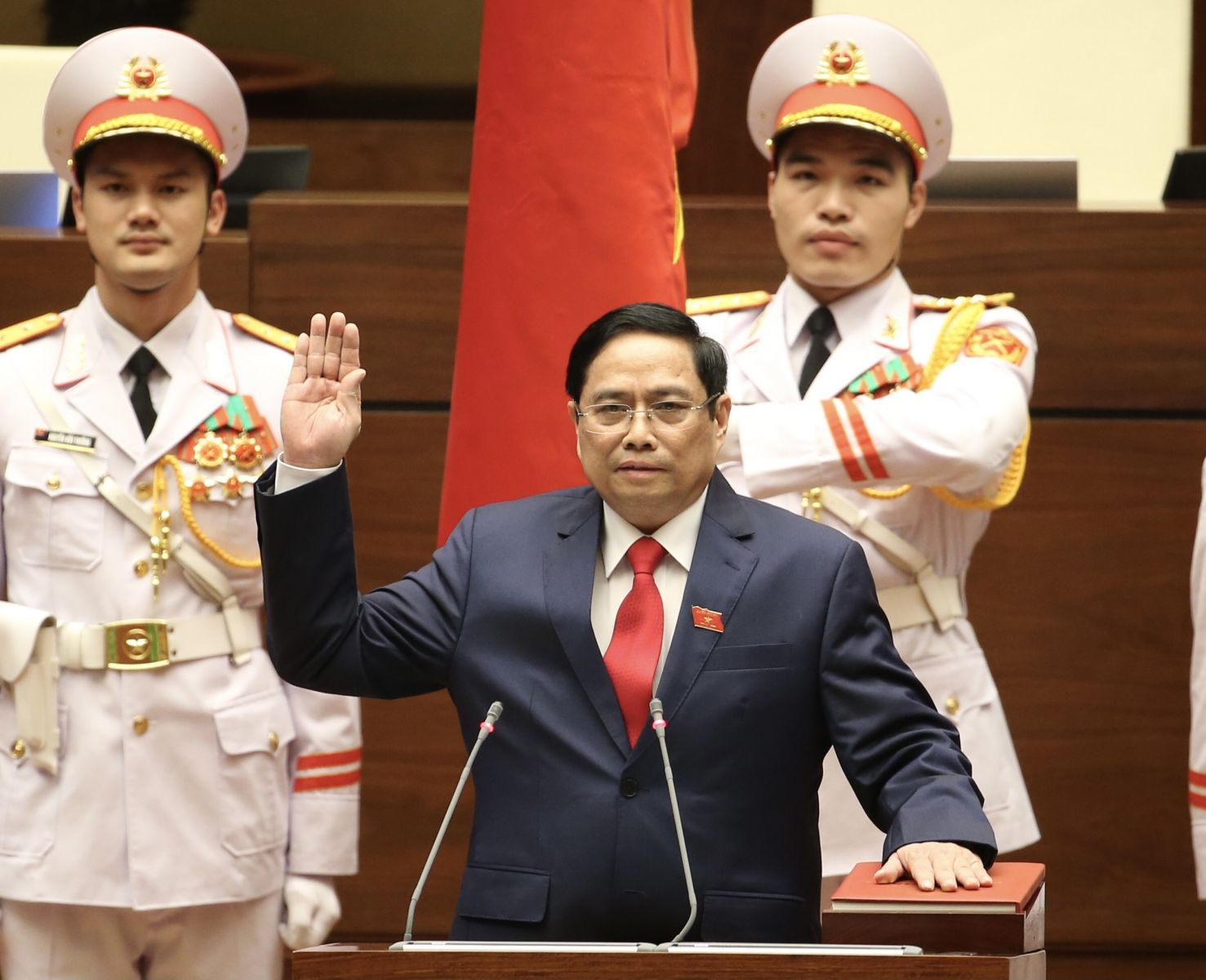 Thủ tướng Chính phủ Phạm Minh Chính tuyên thệ nhậm chức. Ảnh: VGP/Nhật Bắc