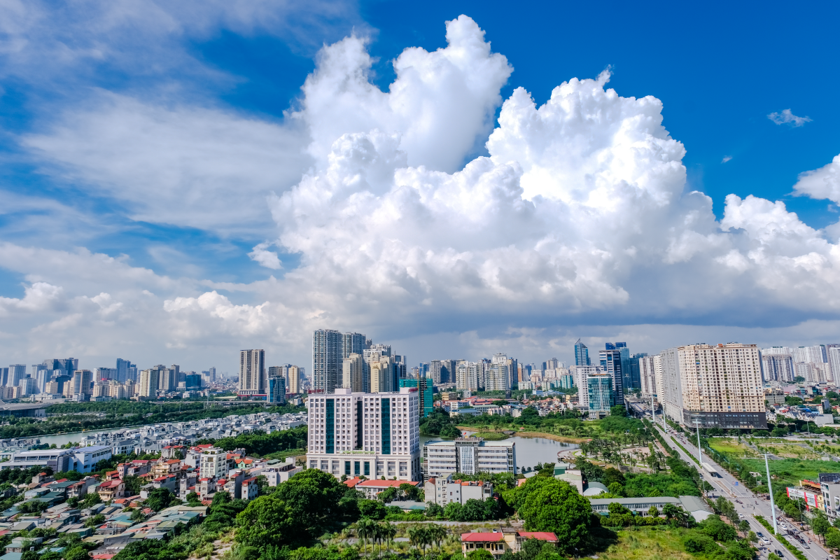 Thị trường bất động sản Hà Nội: Cơn bão sắp qua